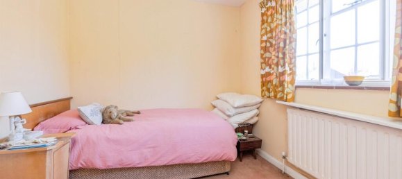 4 bedrooms House in Bushey, United Kingdom No. 6191 9