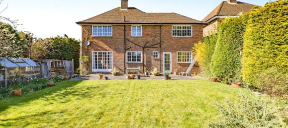 4 bedrooms House in Bushey, United Kingdom No. 6191 12