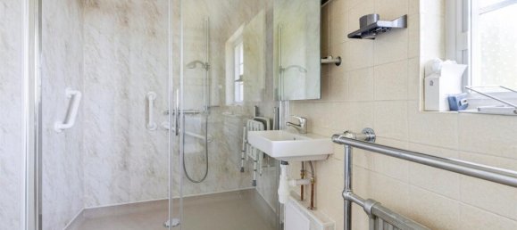 4 bedrooms House in Bushey, United Kingdom No. 6191 19