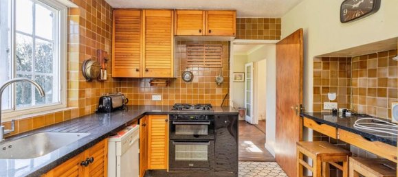 4 bedrooms House in Bushey, United Kingdom No. 6191 16