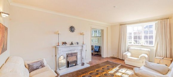 4 bedrooms House in Bushey, United Kingdom No. 6191 6