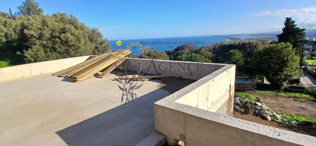 Вилла с 4 спальнями в Бастия, Франция № 61364