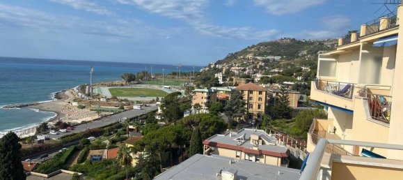6 rooms Penthouse in Sanremo, Italy No. 118327 3