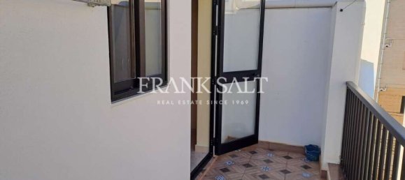 2 bedrooms Penthouse in Marsaskala, Malta No. 8424 12