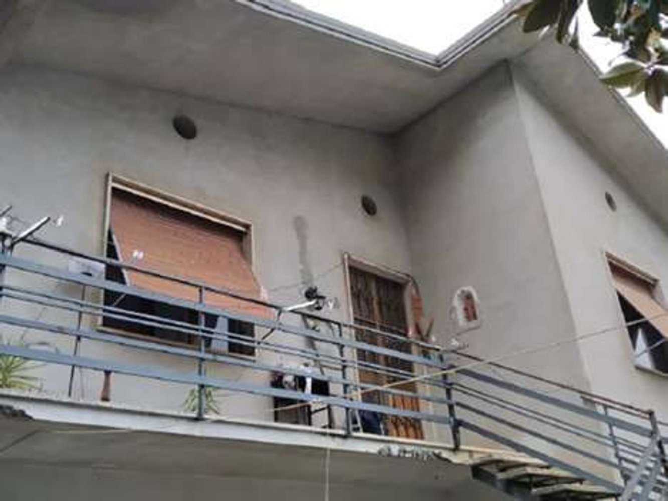 Квартира с 5 комнатами в Капаннори, Италия № 189318