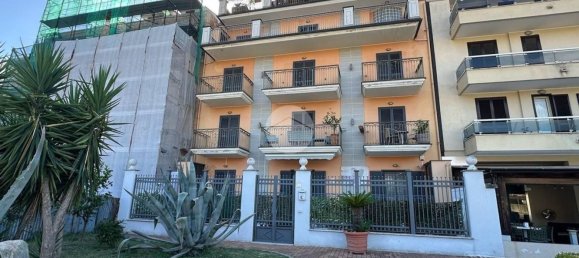 4 Schlafzimmer Wohnung in San Nicola la Strada, Italy, Nr. 312392 16