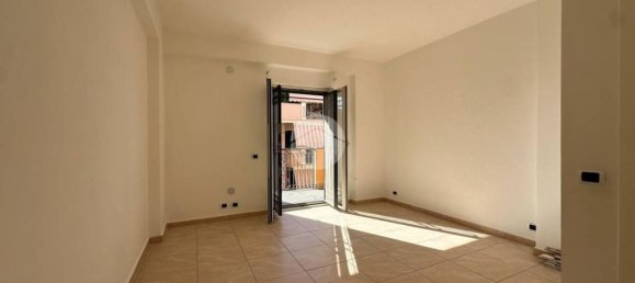 4 Schlafzimmer Wohnung in San Nicola la Strada, Italy, Nr. 312392 11