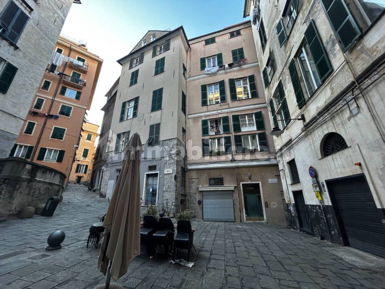 2 bedrooms Apartment in Genoa, Italy No. 35881