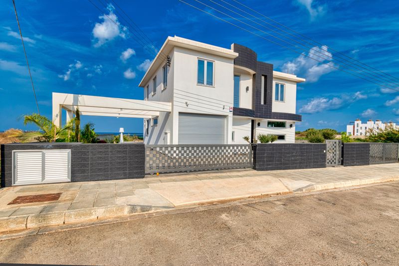 4 bedrooms Villa for sale in Paralimni, Ammochostos, Cyprus № 9489