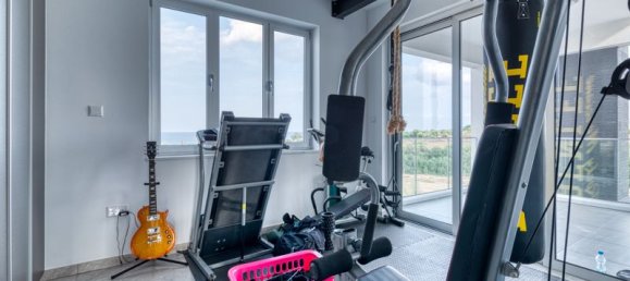 4 bedrooms Villa in Paralimni, Cyprus No. 9489 14