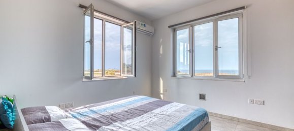 4 bedrooms Villa in Paralimni, Cyprus No. 9489 18