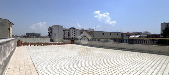 6 rooms Apartment in Casoria, Italy No. 279620 2