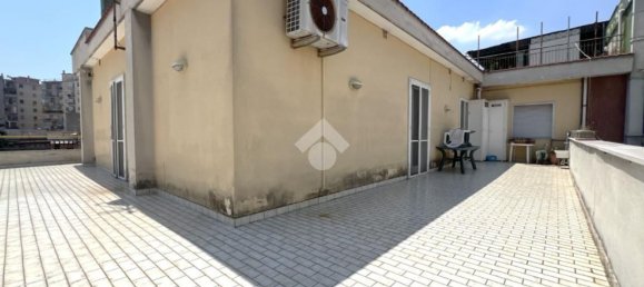 6 rooms Apartment in Casoria, Italy No. 279620 3