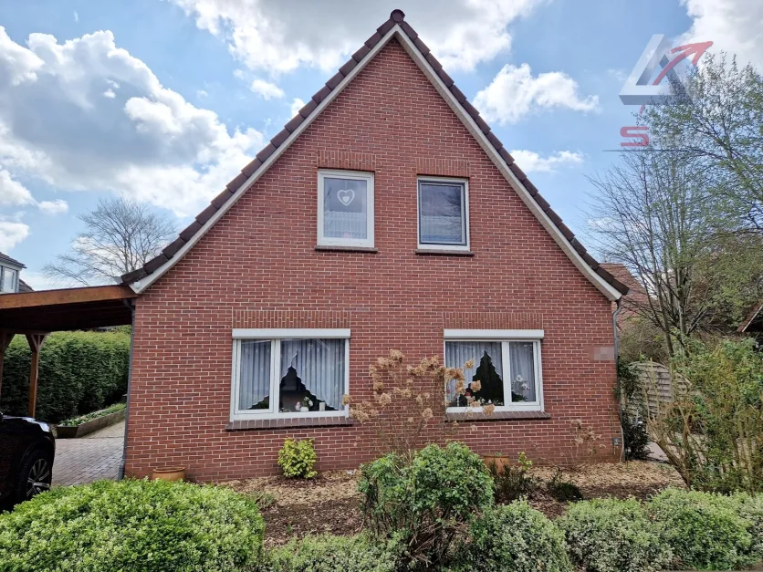 4 bedrooms House in Leer, Germany No. 262308