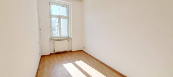 2 rooms Apartment in Wieden, Austria No. 155504 3