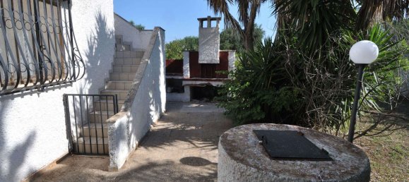 Villa de 4 dormitorios en Latiano, Italy No. 235318 19