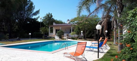 Villa de 4 dormitorios en Latiano, Italy No. 235318 13