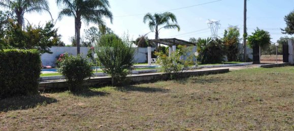 Villa de 4 dormitorios en Latiano, Italy No. 235318 22