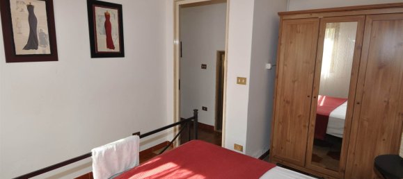 Villa de 4 dormitorios en Latiano, Italy No. 235318 8