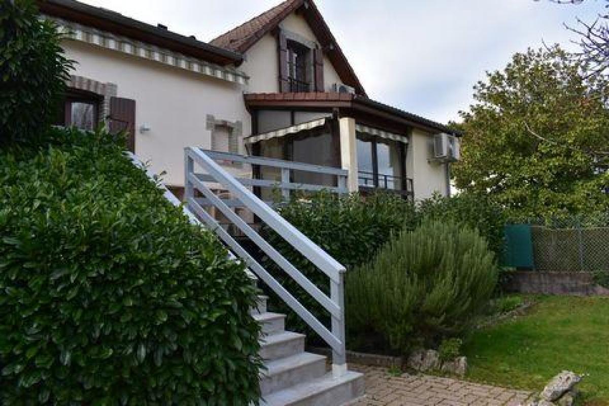 Casa de 2 dormitorios en Vesoul, France No. 23313