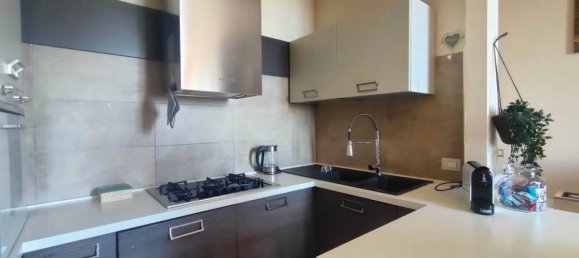 3 Schlafzimmer Wohnung in Sinalunga, Italy, Nr. 1585 2