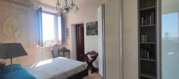 3 Schlafzimmer Wohnung in Sinalunga, Italy, Nr. 1585 10