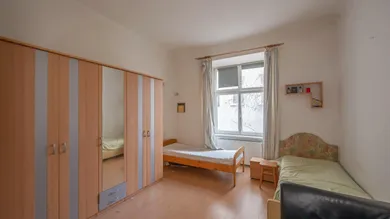 Ático de 3 habitaciónes en Brigittenau, Austria No. 180649