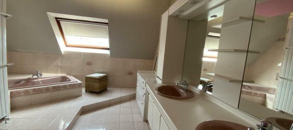 5 bedrooms House in Sundhouse, France No. 300519 4