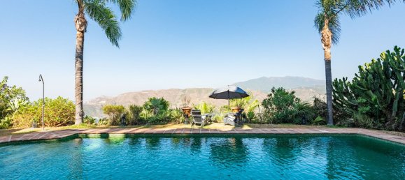 4 bedrooms Villa in Istan, Spain No. 245493 4