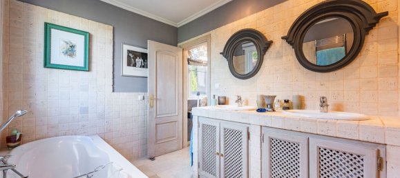 4 bedrooms Villa in Istan, Spain No. 245493 18