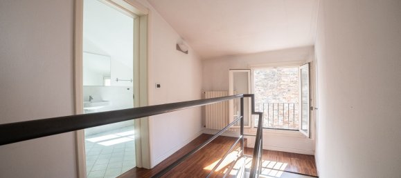 5 bedrooms House in Ferrara, Italy No. 330143 7