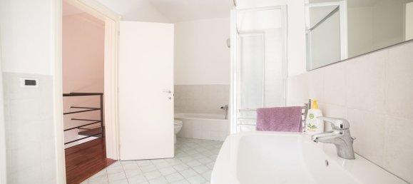 5 bedrooms House in Ferrara, Italy No. 330143 19