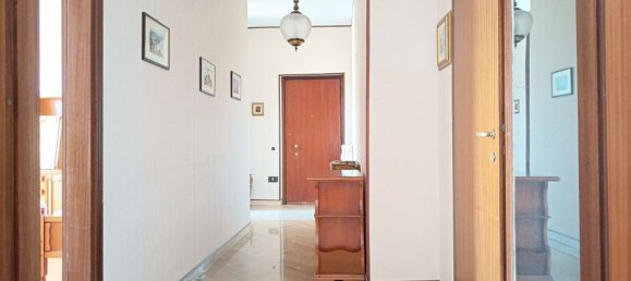 Apartamento de 3 divisões em Sesto San Giovanni, Italy N.º 264889 4