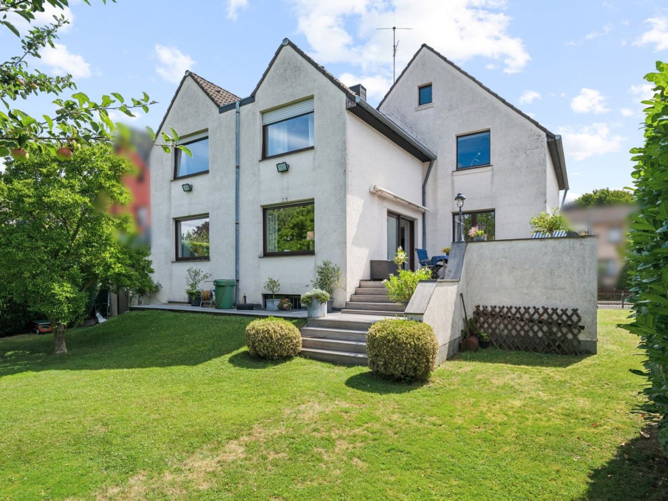 8-salle Maison à Aachen, Germany No. 245469