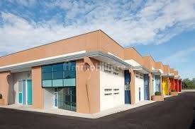 1-Zimmer Gewerbliche Immobilie in Isola del Cantone, Italy, Nr. 353332