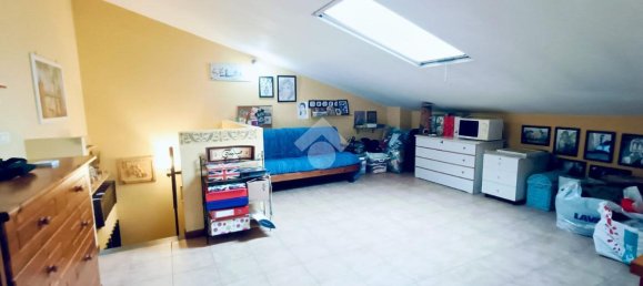 Квартира с 3 комнатами в Брешелло, Италия № 14938 5