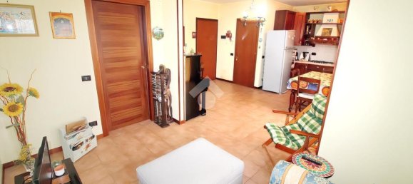 Квартира с 3 комнатами в Брешелло, Италия № 14938 36