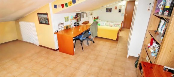 Квартира с 3 комнатами в Брешелло, Италия № 14938 31