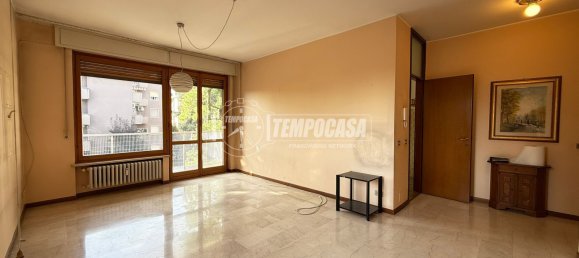 Apartamento T2 em Legnano, Italy N.º 354182 2