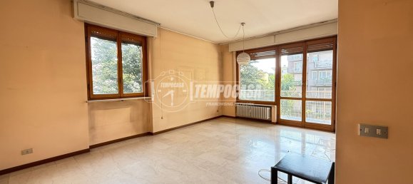 Apartamento T2 em Legnano, Italy N.º 354182 3