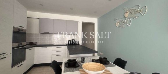 3 bedrooms Penthouse in Victoria, Malta No. 6139 5