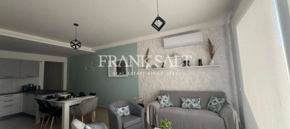 3 bedrooms Penthouse in Victoria, Malta No. 6139 3