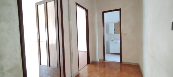 2 rooms Apartment in Turin, Italy No. 172804 6