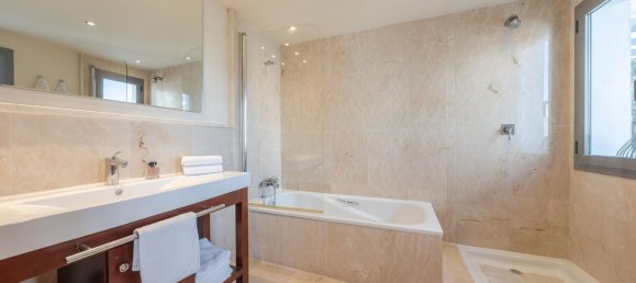 3 bedrooms Penthouse in Estepona, Spain No. 163363 22