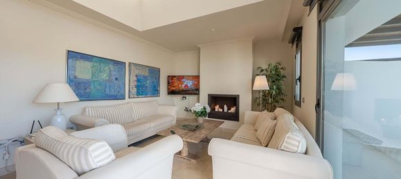 3 bedrooms Penthouse in Estepona, Spain No. 163363 16