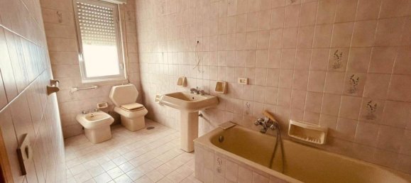 4 rooms Apartment in Floridia, Italy No. 65768 3