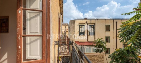 Apartamento de 2 dormitorios en Palermo, Italy No. 324901 4
