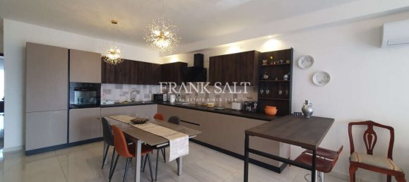 3 bedrooms Apartment in Pembroke, Malta No. 7331 4