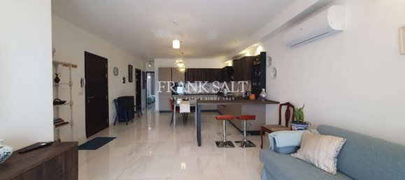 3 bedrooms Apartment in Pembroke, Malta No. 7331 5