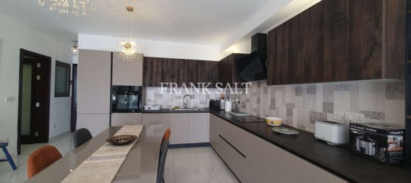 3 bedrooms Apartment in Pembroke, Malta No. 7331 6